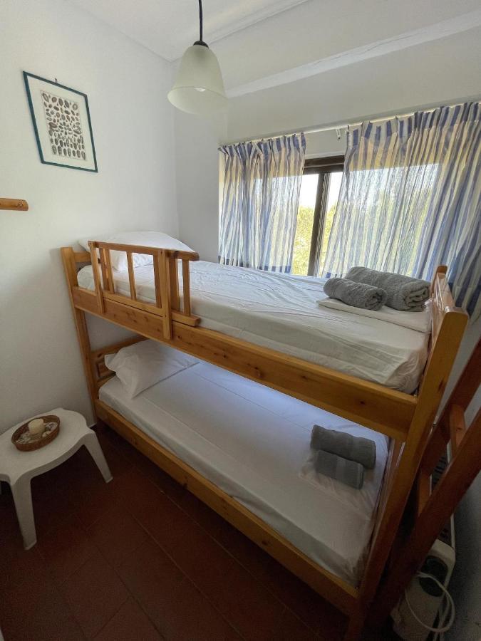 Stunning Beachfront Apartment Stratos Nerántza Zewnętrze zdjęcie